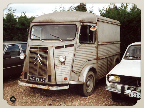 fourgon hy maine et loire