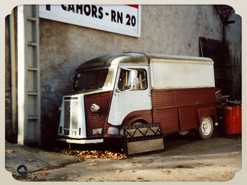 citroen hy cahors blanc et bordeaux